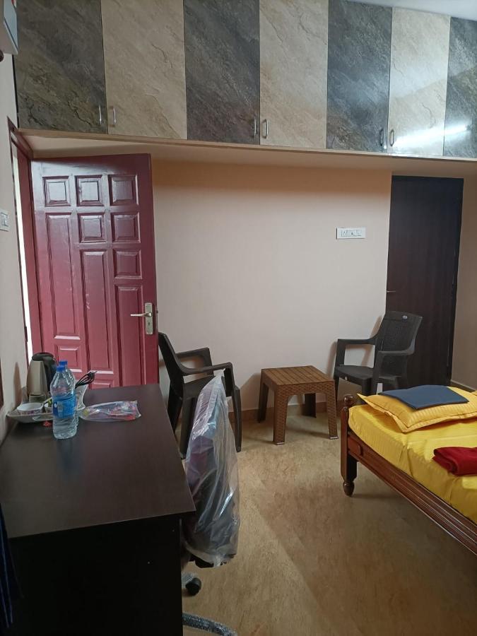 Doctor'S Homestay Tiruvannāmalai エクステリア 写真