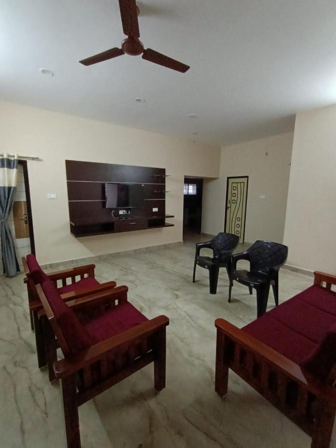 Doctor'S Homestay Tiruvannāmalai エクステリア 写真